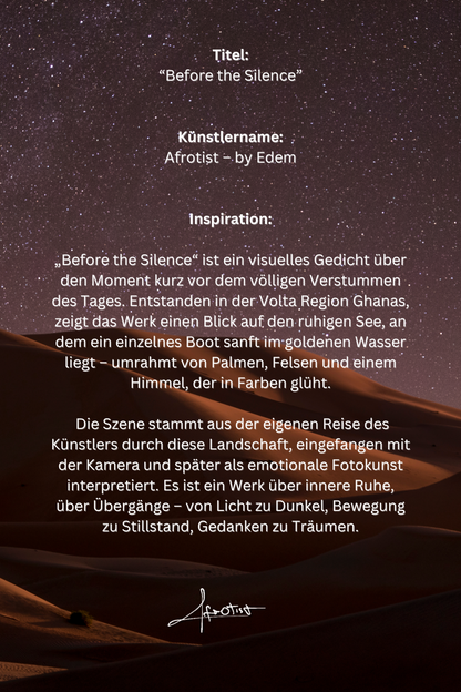 Before the Silence – Sonnenuntergangs-Fotokunst aus der Volta Region - Boot und Palmen in ruhiger Szene